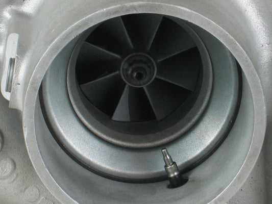 HE551V Turbocharger Cummins Signature ISX QSX15 Engine 4043225 4045752