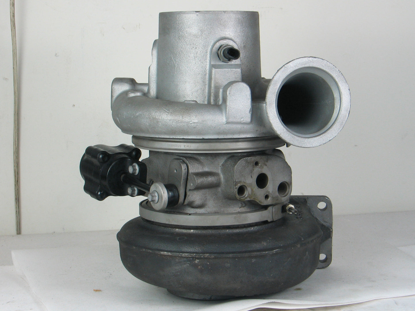 HE551V Turbocharger Cummins Signature ISX QSX15 Engine 4043225 4045752