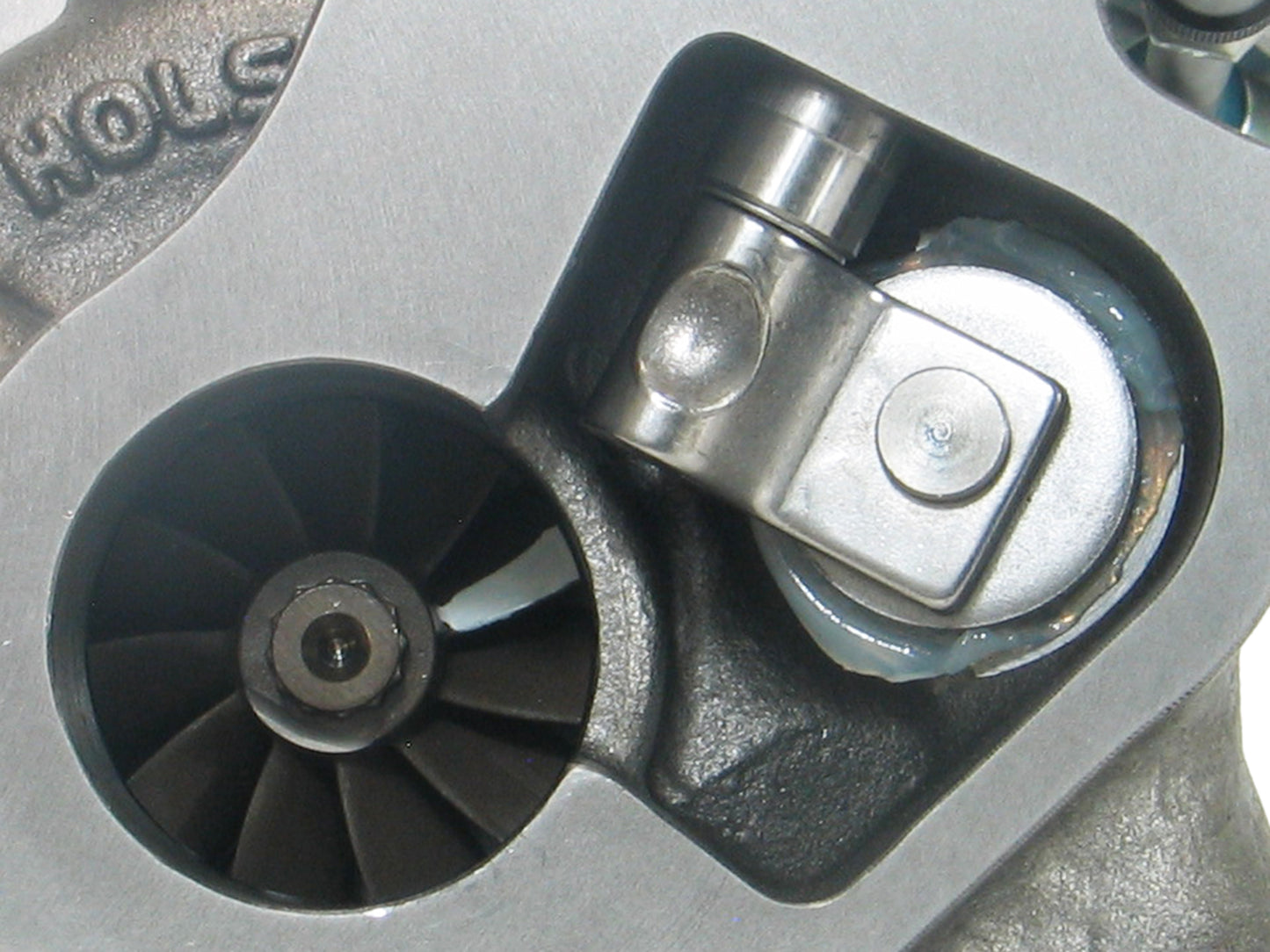 NEW OEM Holset HE200WG Turbo Cummins Industrial QSF 3.8L Engine 3797479 3797478