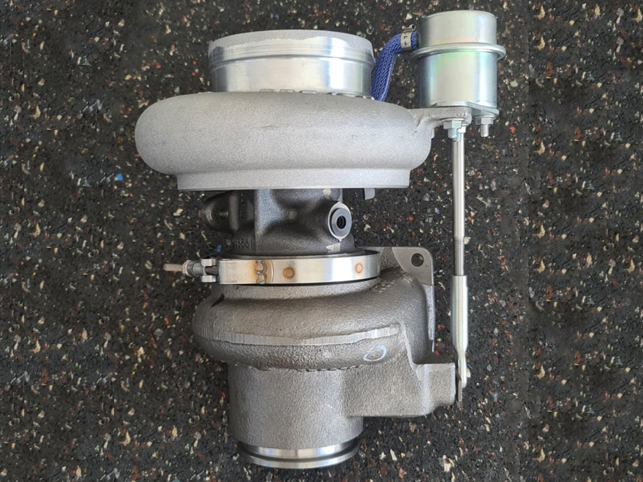 NEW OEM Holset HY35W Turbo Magna Steyr Yanmar 2836707 4031308