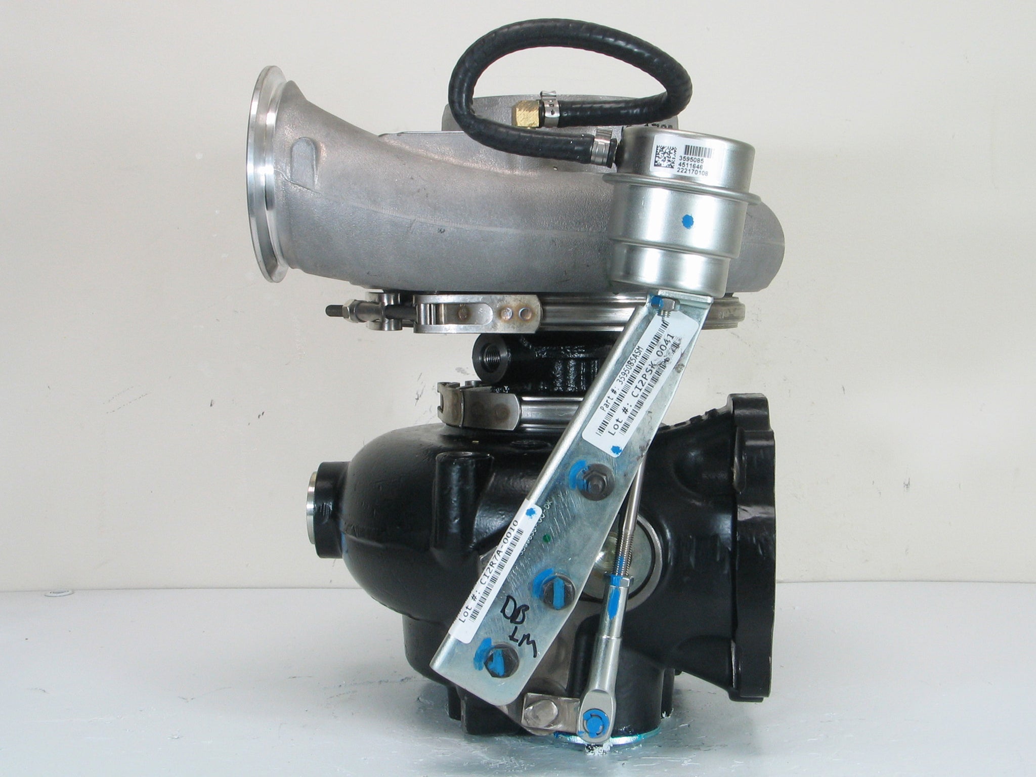 NEW OEM Holset HX55WM Turbo Cummins 4041656