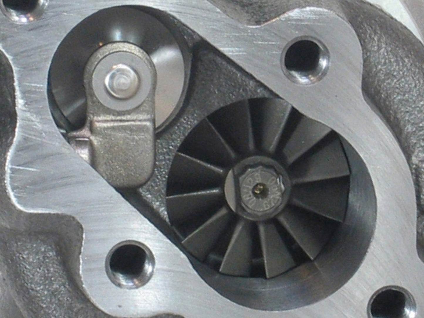 NUEVO Mitsubishi TD025L Turbo Kubota Motor Tractor D1503 1.5L Motor 49173-03200