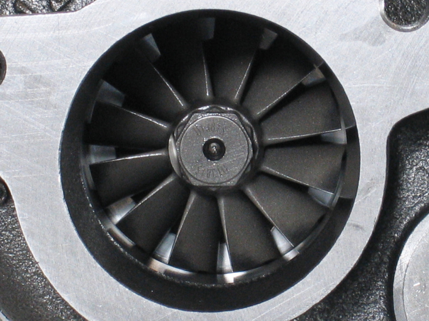 NUEVO Mitsubishi TD04L Turbo Komatsu Construction Cummins QSB3.3 Opt 49377-01850