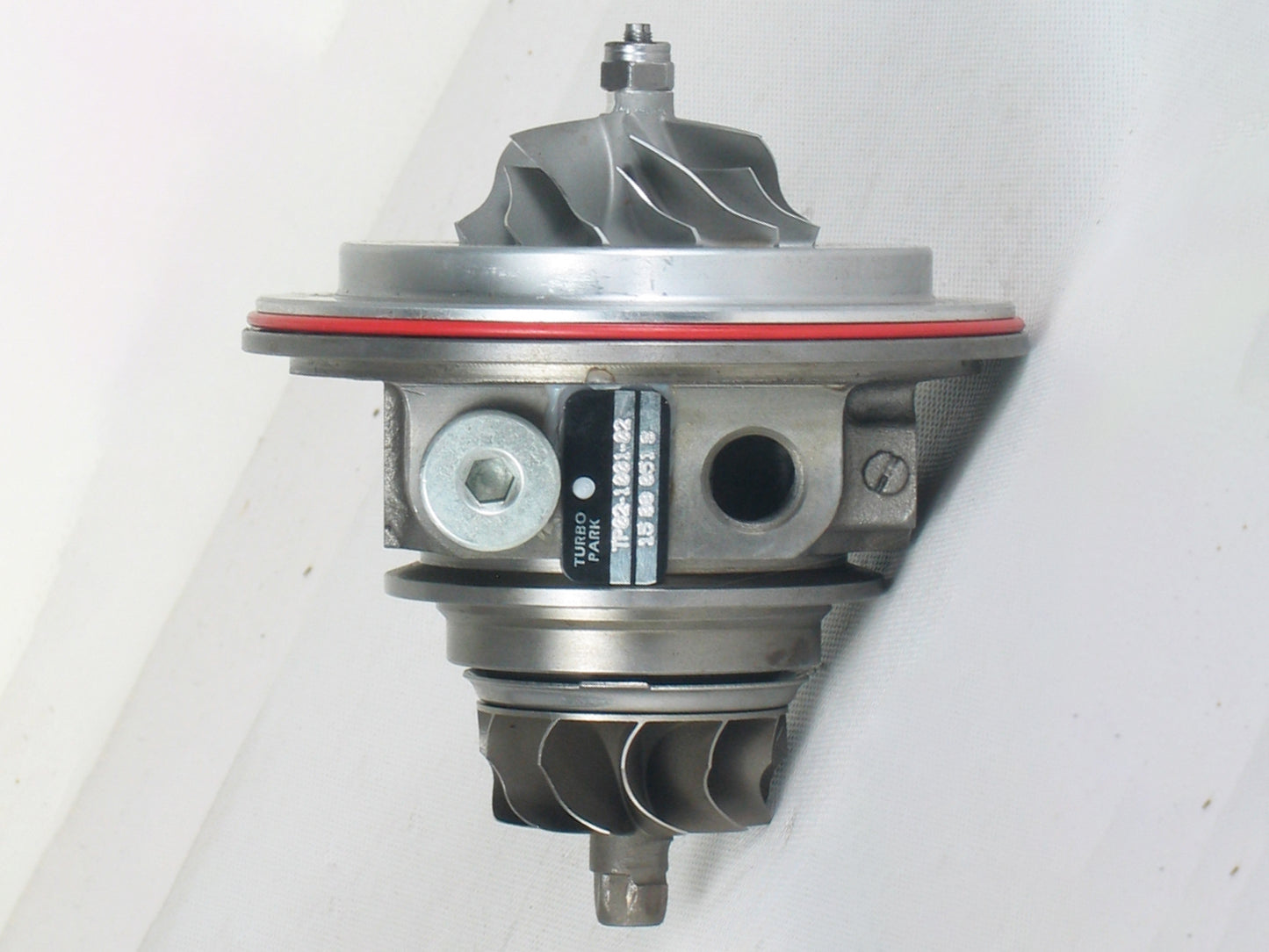 NEW Turbo Cartridge for VW Passat Jetta V Golf Audi A3 TT 2.0L TFSI 53037100526