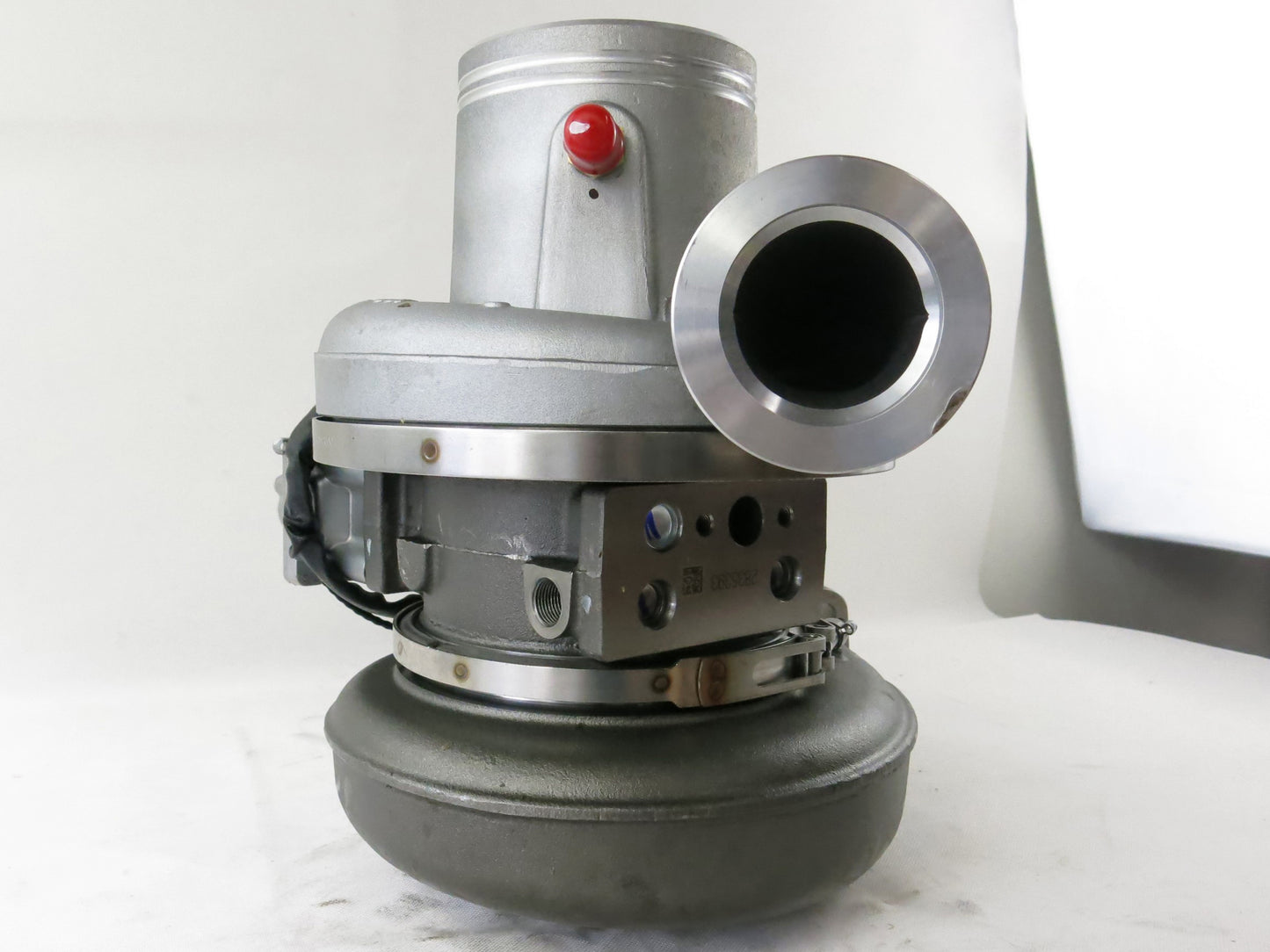 NEW OEM Holset HE561VE Turbo Volvo Truck Cummins ISX 7 EGR 15 Engine 3792786