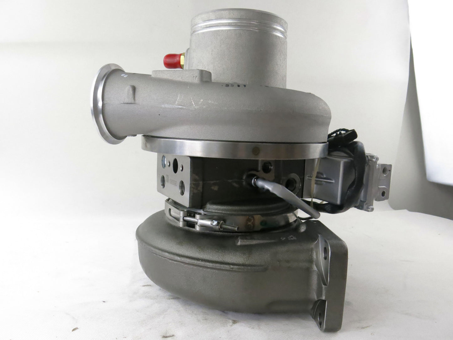 NEW OEM Holset HE561VE Turbo Volvo Truck Cummins ISX 7 EGR 15 Engine 3795162