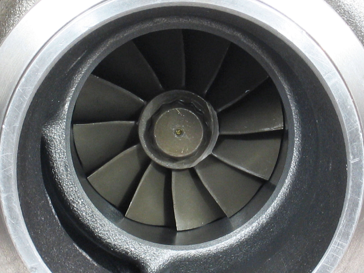 NEW HX55W Turbo Dennis Coach Cummins ISX2 Signature 600 Diesel Engine 4040845