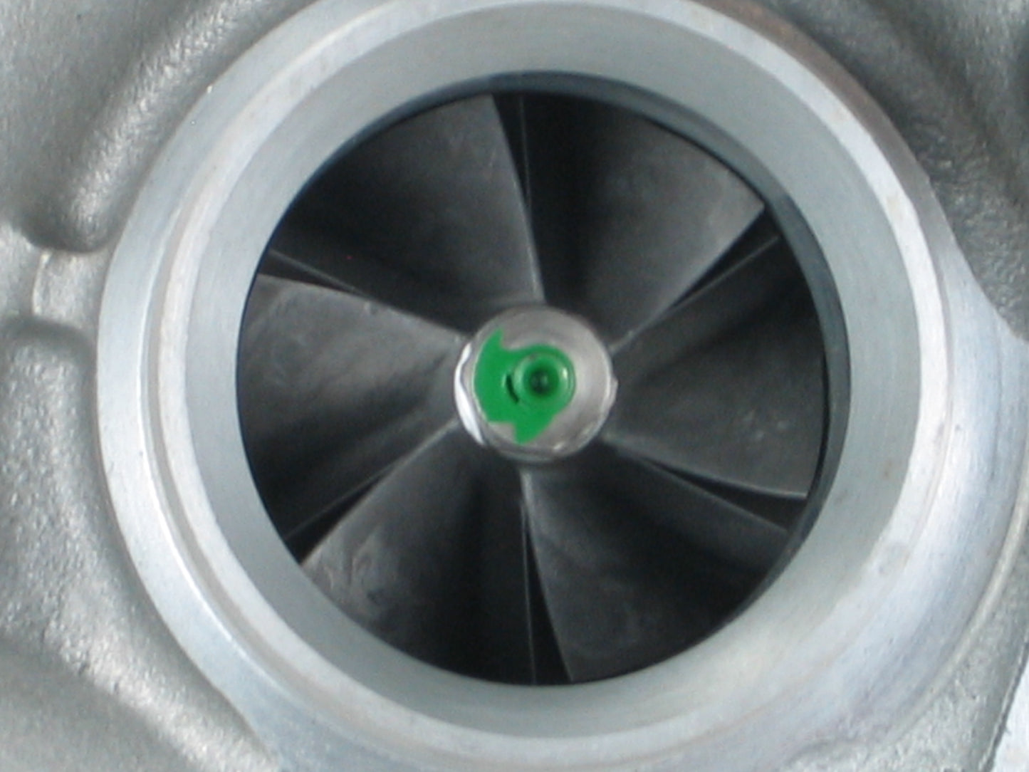 Used OEM BorgWarner K04 Turbo Mazda CX-7 2.3 DISI NA L33L13700E 53047109907